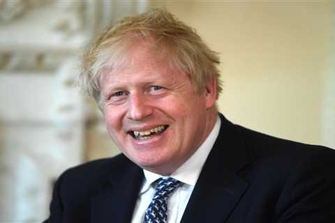 Britain can ‘ride out’ the Omicron wave without any new curbs amid record 218,000 cases, says Boris ..