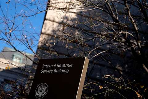 After a ‘horrendous’ 2021, the I.R.S. will start the tax season with a major backlog.