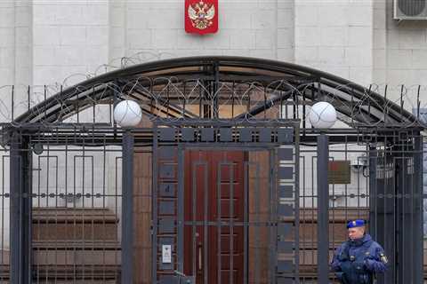 Russia Thins Out Its Embassy in Ukraine, a Possible Clue to Putin’s Next Move