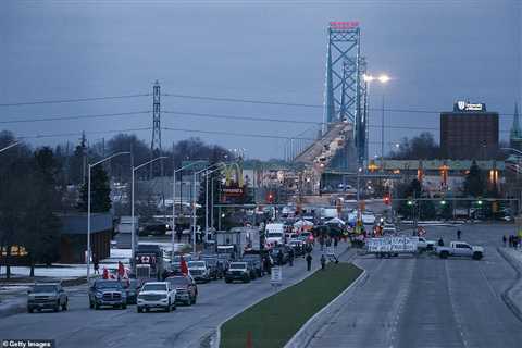 Ontario brings in MORE draconian rules to crack down on Freedom Convoy truckers