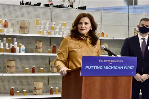 Whitmer signs bipartisan bills aimed at lowering drug costs, improving transparency ⋆