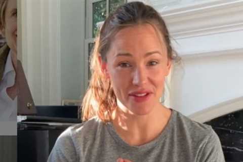 Jennifer Garner paid out of pocket for all the customers – •