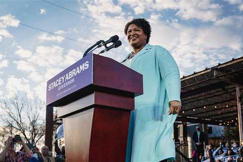 Why Stacey Abrams Isn’t Embracing Her Democratic Stardom (So Far)