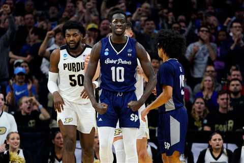 N.C.A.A. Men’s Tournament: St. Peter’s Extends Its Magical Run to the Round of 8