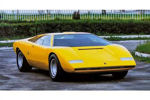 The Lamborghini Countach- the history of the first poster supercar