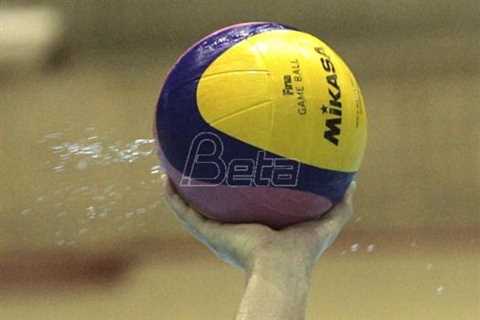 Water polo players of New Belgrade as hosts defeated by Ferencvaros in the Champions League – •