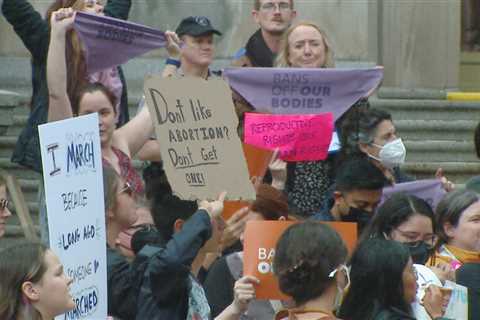 Leaked draft Supreme Court abortion ruling brings rally to Indianapolis streets – WISH-TV | ..