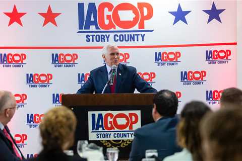 Pence, Tiptoeing Away From Trump, Lays Groundwork for ’24 Run