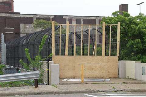 MDOT inspects Detroit pedestrian bridges after man falls through crossing