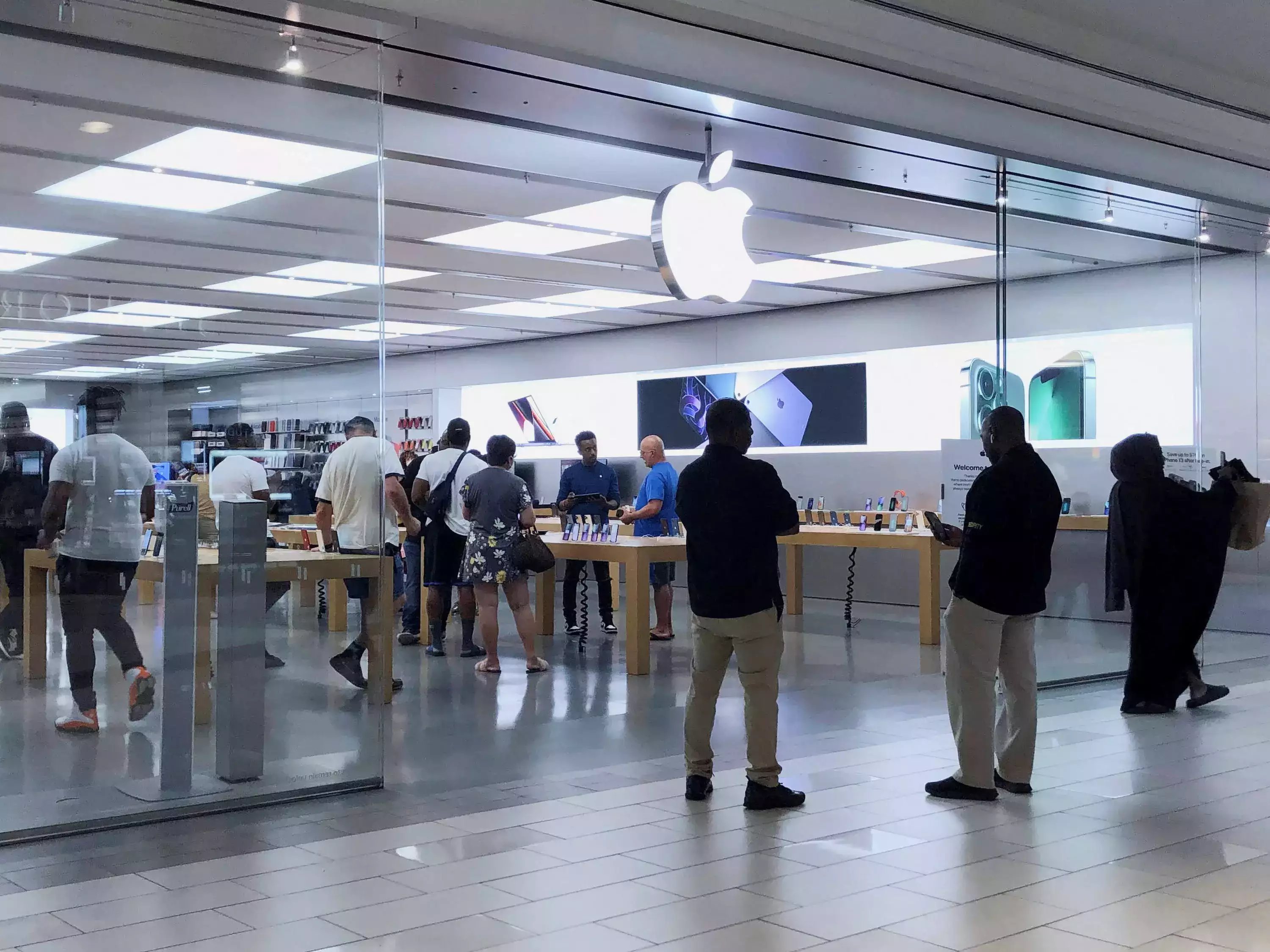 Apple store workers in Atlanta are reportedly withdrawing the union election petition, days away,..