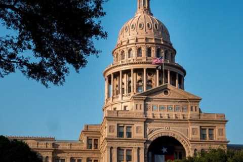 State Capital Highlights: Abortion officially illegal in Texas |  State/National/World News