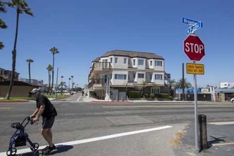 Man struck and killed by police SUV in Huntington Beach was Rancho Palos Verdes resident