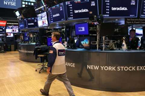 Stocks post another loss as markets worry about higher rates