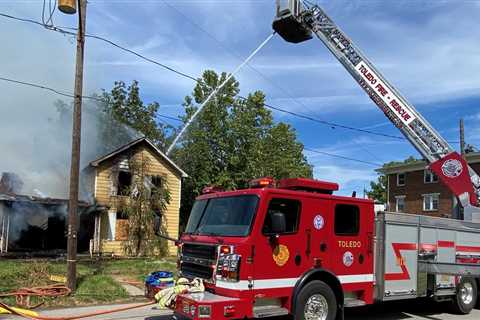 Vacant house in Toledo catches fire for second time