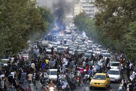 Death toll rises in Iran as authorities shut down internet – •