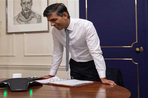 Rishi Sunak launches into first full day with Cabinet meeting & PMQs after vowing to fix..