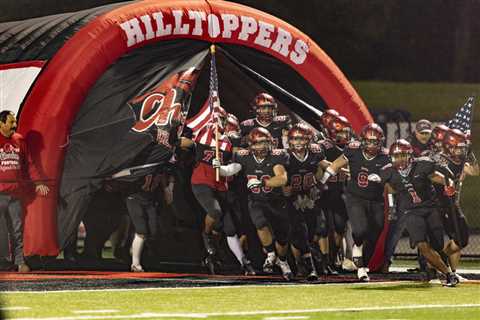 Chardon rolls to 42-15 win over Akron East to start title defense