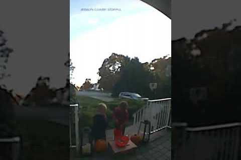 Boy in NJ restocks empty bowl from own trick-or-treat bag