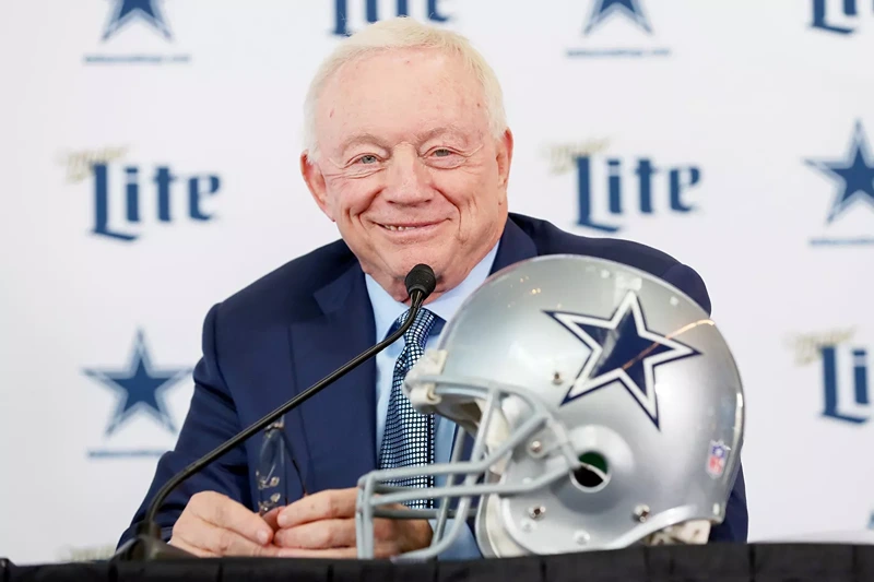 Dallas Cowboys owner Jerry Jones donates $500k to Texas Gov. Abbott’s re-election campaign