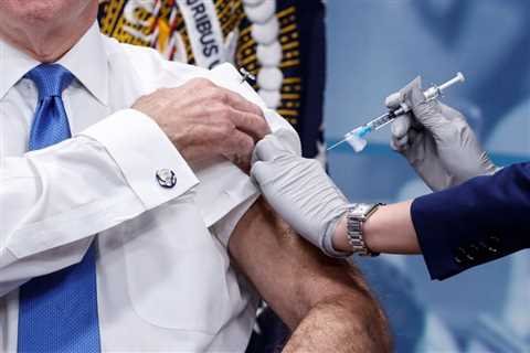 Vaccinated Americans made up 56% of COVID deaths in August