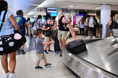 Los Angeles Worldwide Airport journey up 40% over final 12 months, LAX officers say