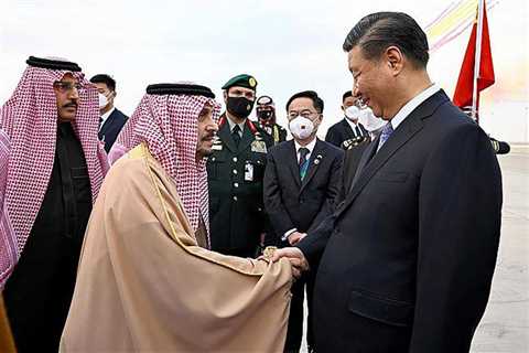 Xi Jinping arrived in Saudi Arabia to deepen ties with Arab world