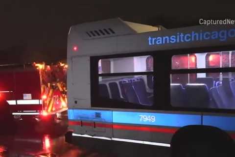 Shooting on CTA bus in Avalon Park leaves man wounded