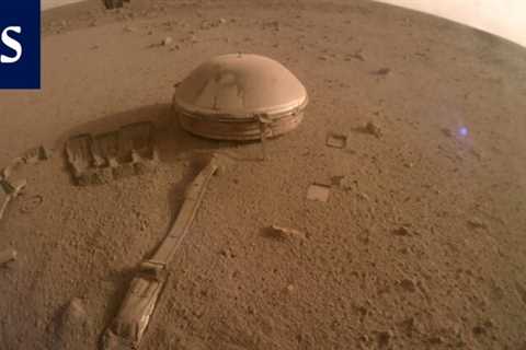 The Mars lander Insight swooped down and was able to identify potential water hiding places beneath ..