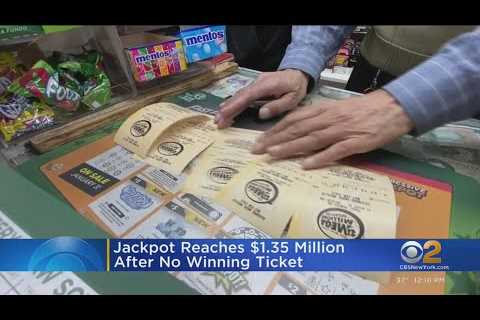 Mega Millions jackpot keeps climbing