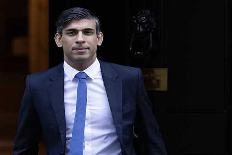 Rishi Sunak slaps down food tsar who slammed workers for bringing cake into the office