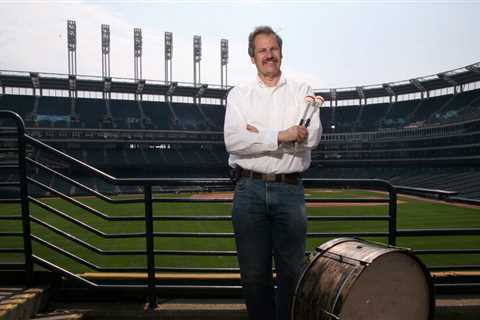 John Adams, who banged his drum loudly in Cleveland, dies at 71