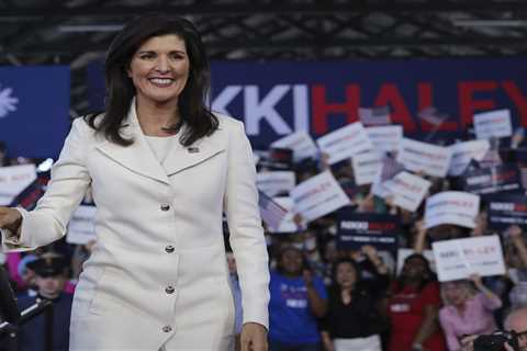 Haley looks to move past Trump with a style that predates him