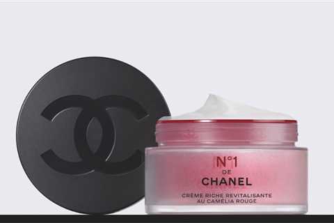 Chanel N°1 De Chanel Rich Revitalizing Cream Tackles Dry, Winter Skin