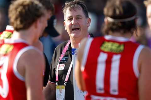 St Kilda unintentionally leaks coaches’ field audio from preseason match to each AFL membership