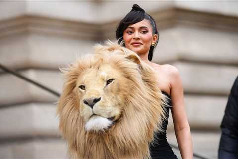 PETA Defended Kylie Jenner’s Schiaparelli Lion Head Dress