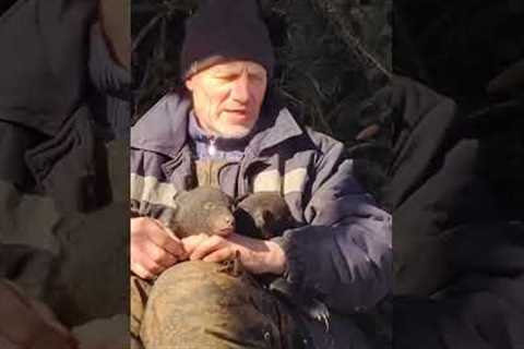 Man shares bond with rescued bear