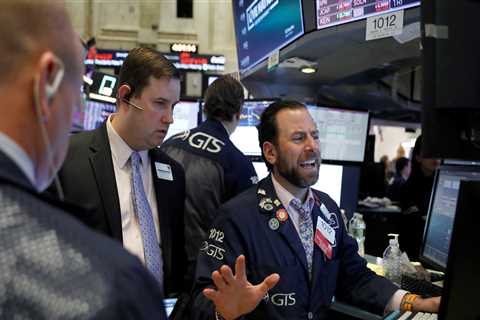 US stocks fall as rising bond yields pressure tech amid easing banking sector fears