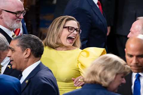 Sinema can't quit the powerful online Democratic fundraising machine