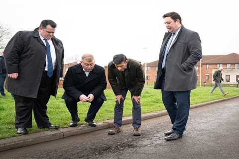 Rishi Sunak announces ‘more money for potholes’ while on visit to town