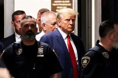 Trump hit with 34 felony counts of falsifying New York state business records ⋆