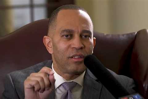 Hakeem Jeffries Already Has A Plan To Hand Kevin McCarthy A Big Debt Ceiling Defeat