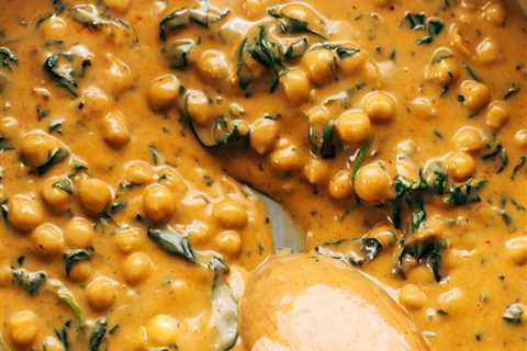 Steph’s Chickpea Curry with Spinach and Rice Recipe