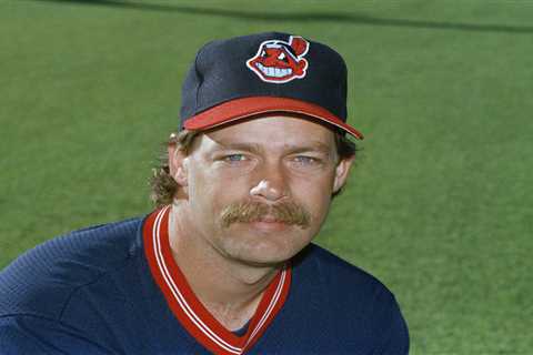 The Cleveland Indians’ Doug Jones, the master of change, has died at the age of 64