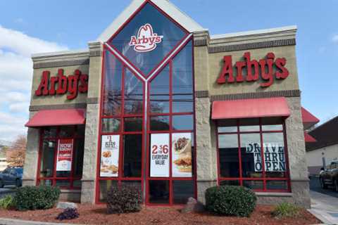 Arby's employee found dead in freezer had 'beat her hands bloody' trying to escape,..