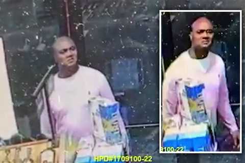 Houston crime: Man wanted for stealing 2 liquor bottles and pointing gun at employee in Northshore..