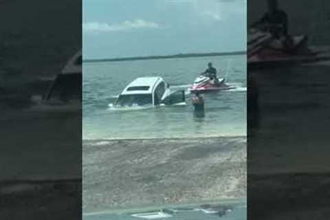 She tried to tow jet ski but her car got submerged! 😱