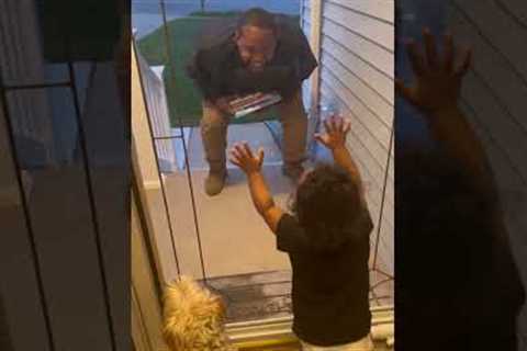 Dad gets the best welcome home from his daughter