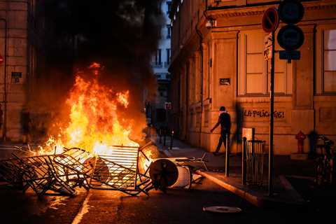 France is facing a new generation of riots — RT World News