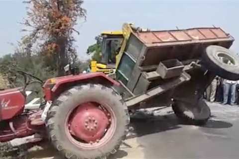 VIRAL VIDEO : BEST Funny Videos 2017 - NO DRIVER - Tractor Commits Suicide - Crane Lifts