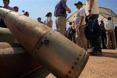 Rishi Sunak ‘advises against’ using cluster bombs after Biden agrees to send them to Ukraine | ..